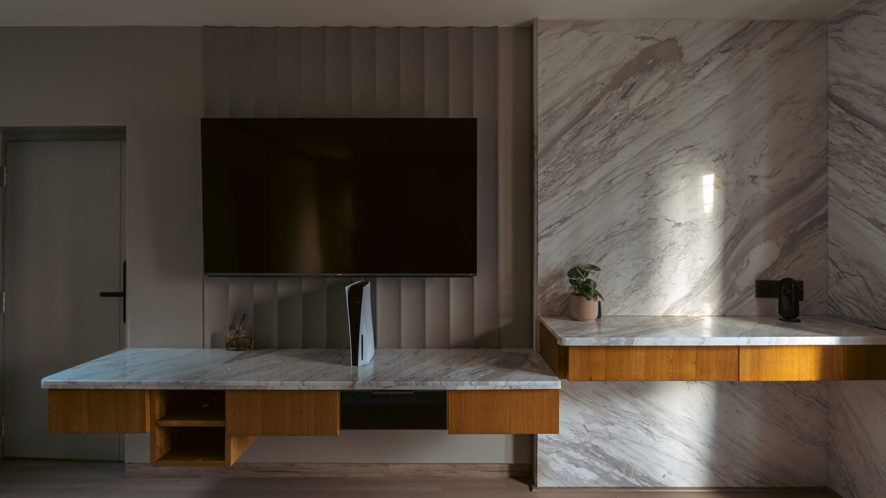 Veined marble console.